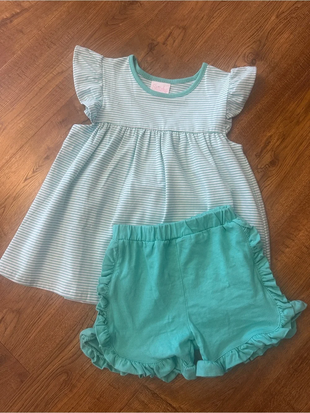 Stitchy Fish Girls Size 6 Aqua Stripe Shirt and Ruffle Shorts Set